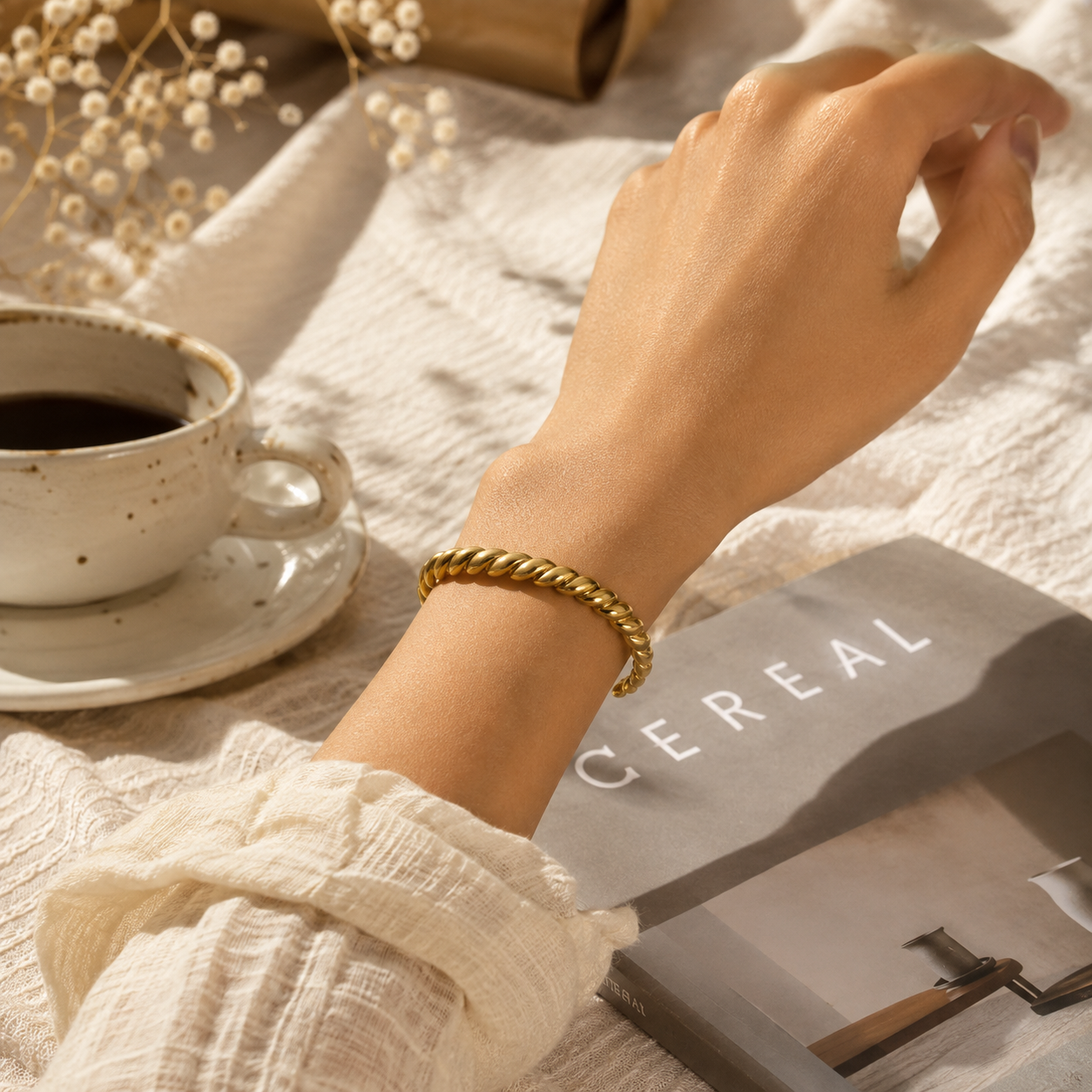 Minimalist Twisted Rope Gold Cuff Bracelet