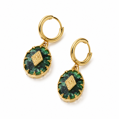 Enchanting Emerald Stone Necklace