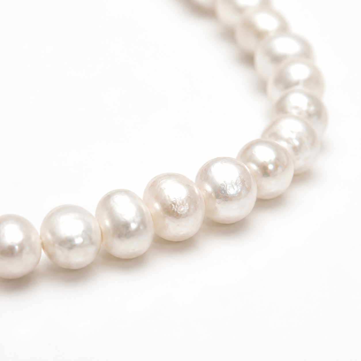 Natural Freshwater Pearl Choker Necklace with 3 Gold Floral Charms