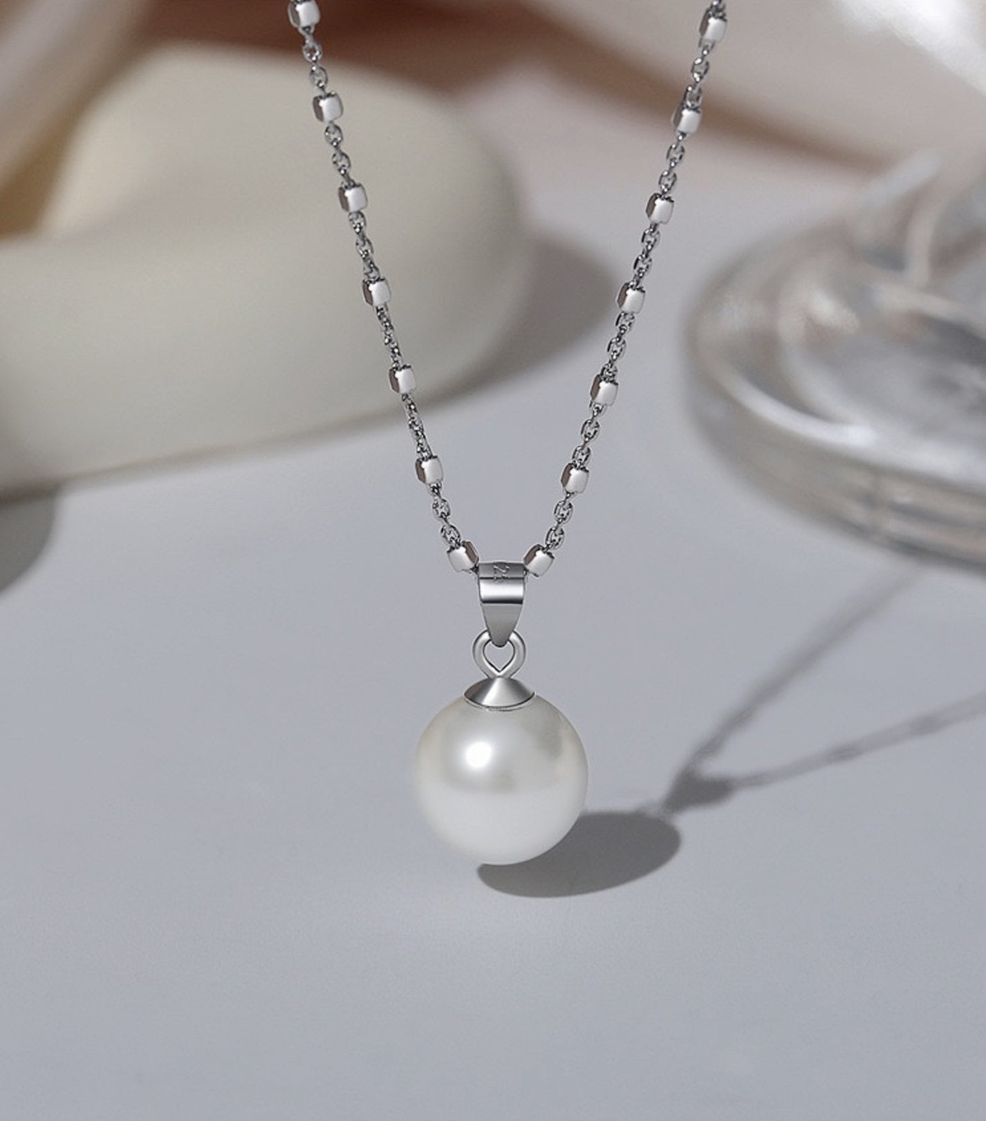 "Silver Lumière" Classic Pearl Drop